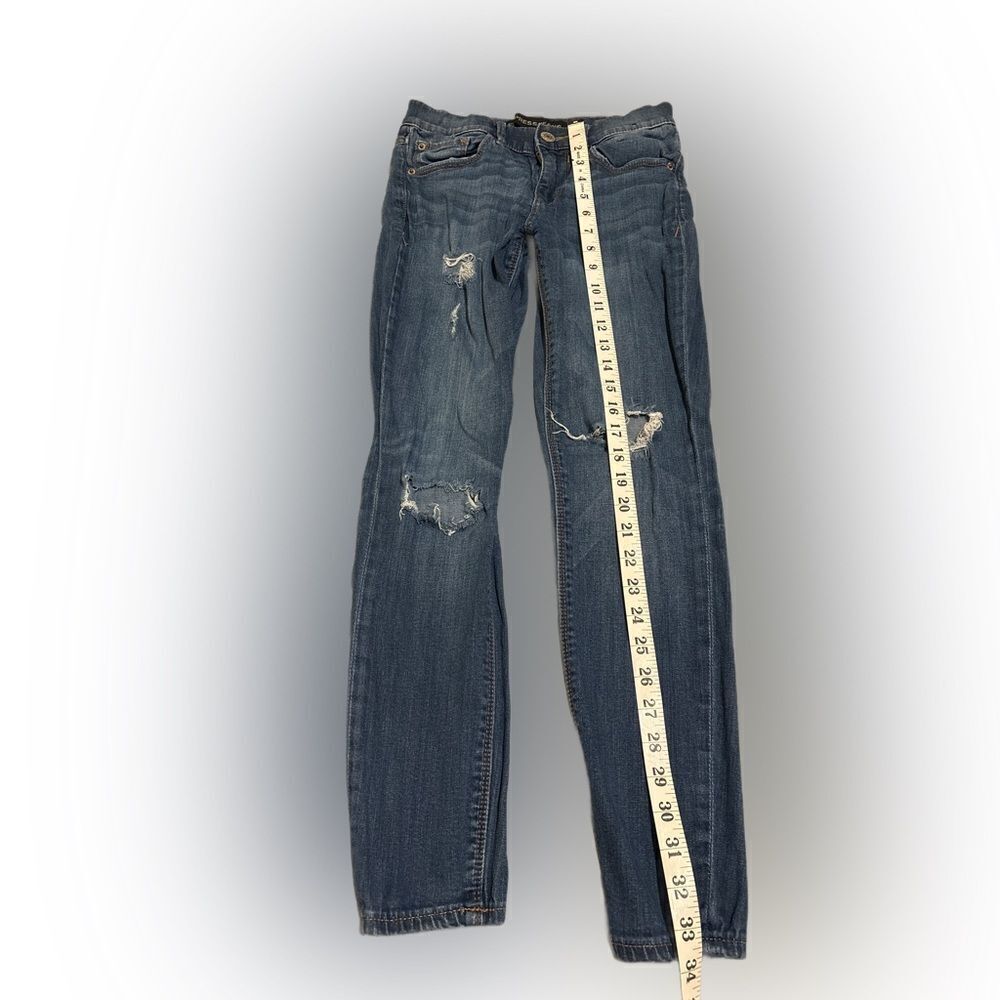 Express Mid Rise Cropped Destructed Denim - Picture 4 of 8